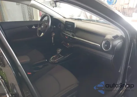 2019 Kia Forte S z USA, uszkodzony, nr VIN 3KPF34AD3KE039864